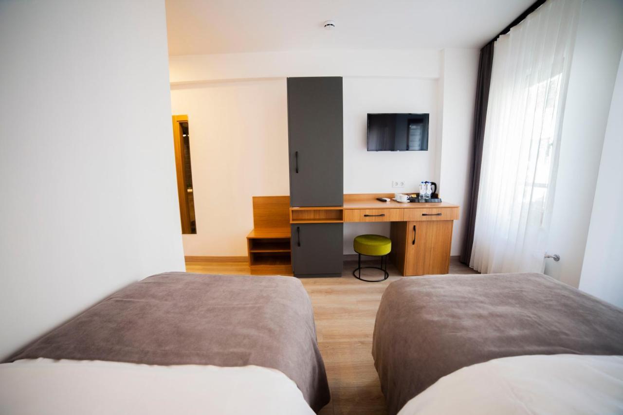 Set Oezer Hotel