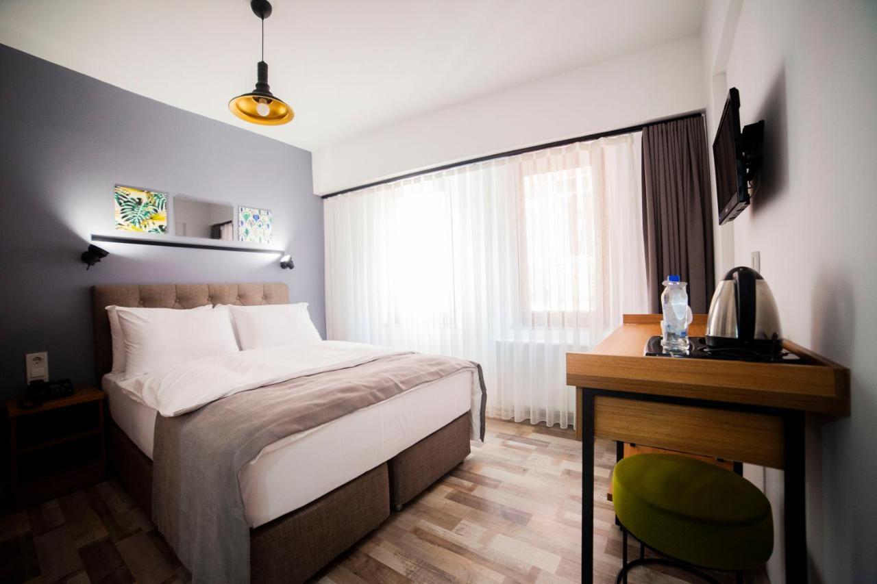 Hotel Set Oezer